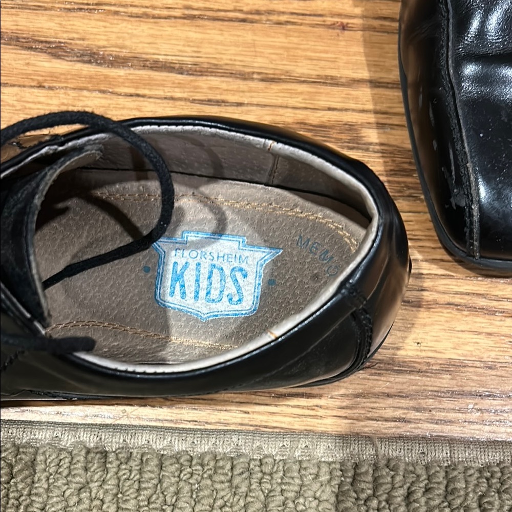 Florsheim Black Dress Shoes with Polished Leather - Picture 2 of 12